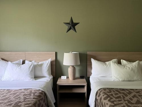 Slayton Hotel | The Trail Inn - Slayton, MN - HWY 59