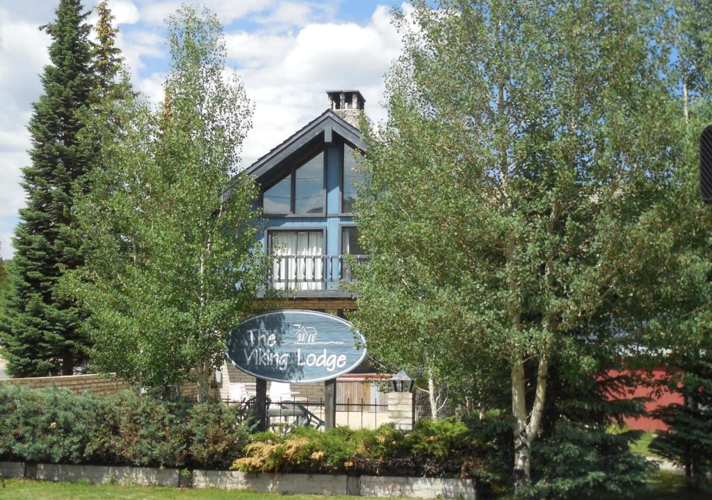 Winter Park Hotel | The Viking Lodge - Downtown Winter Park Colorado