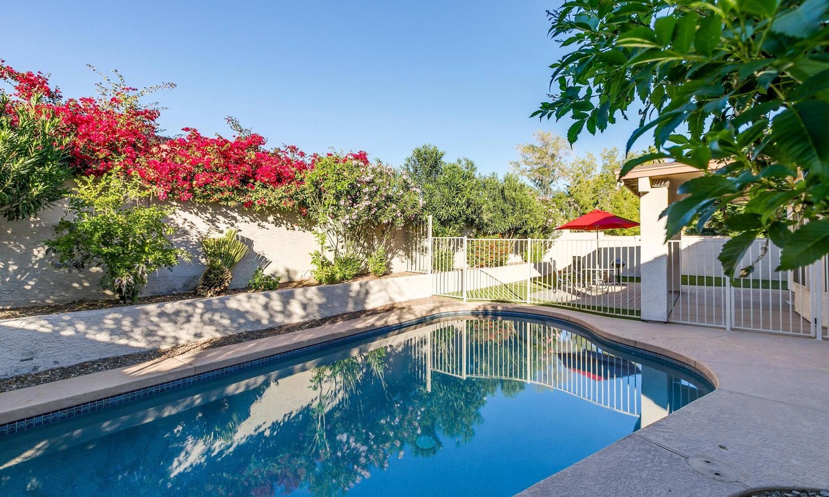 Paradise Park Vista House | This house is a 4 bedroom(s), 2.5 bathrooms, located in Scottsdale, AZ.