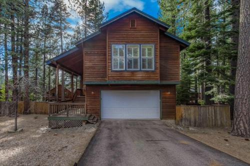 Country Club Estates House | Thunderbird Nest Hot Tub EV charger