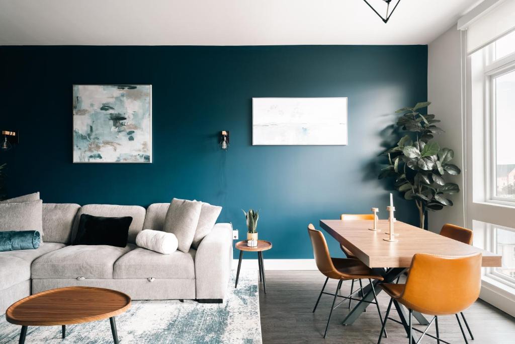 Highland House | Top-Floor 1BR Loft | Skyline Views | Walkable LoHi Denver
