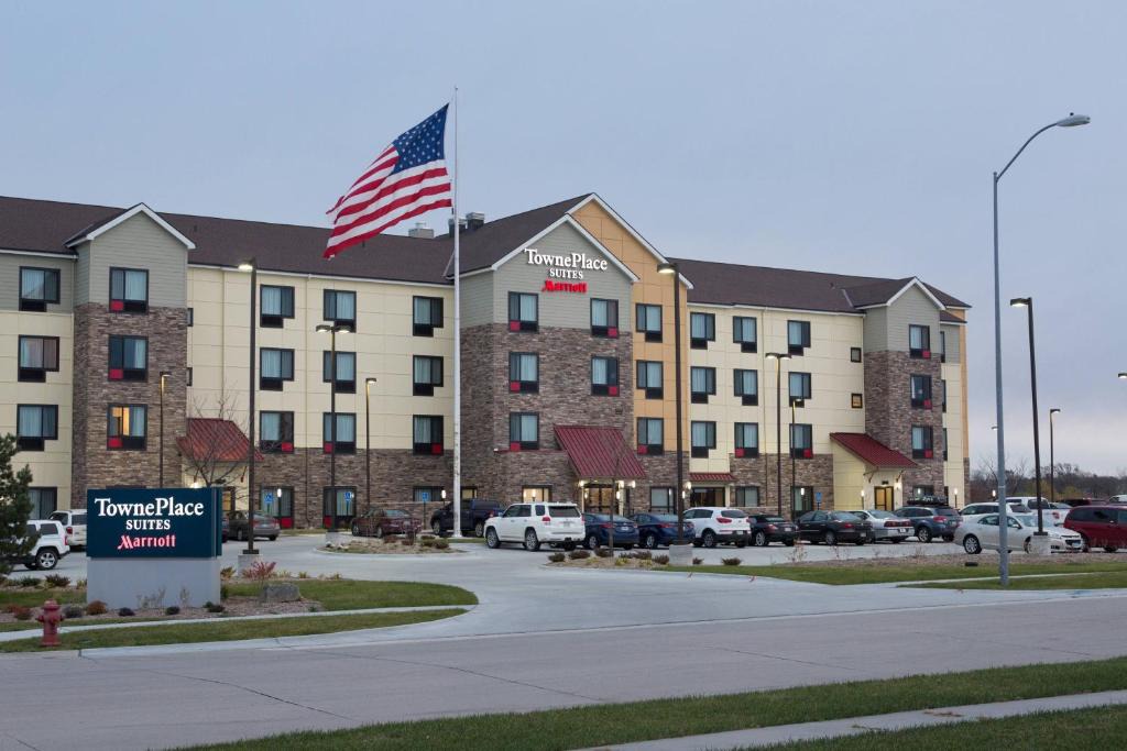 Lincoln Hotel | TownePlace Suites by Marriott Lincoln North