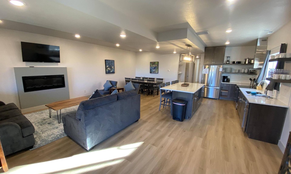 Garden City House | Townhome 34 at Waterdance - Sleeps 16, 4 Bed-4.5 Bath with in/outdoor pool