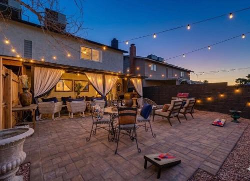 Las Vegas House | Travelers Dream Home, 4bd Spacious, Backyard