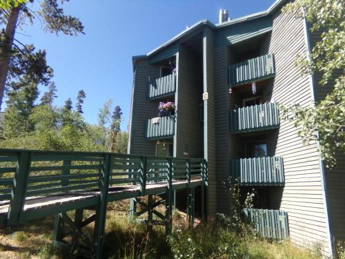 Wildernest House | Treehouse 2 bed 2 bath C THWC