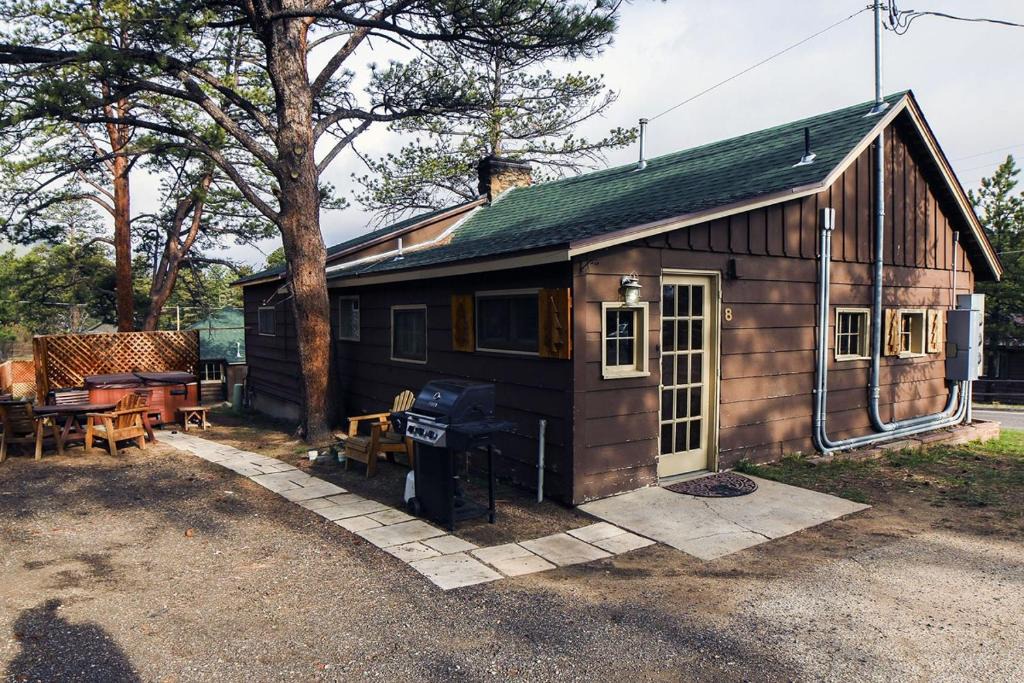 Estes Park House | Triple R Cottages- 8 cabin