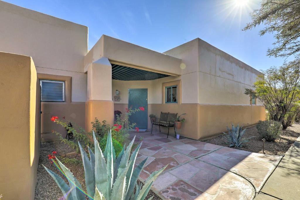 Starr Pass House | Tucson Home w/BBQ & Patio, 5 Mi to ‘A’ Mountain!