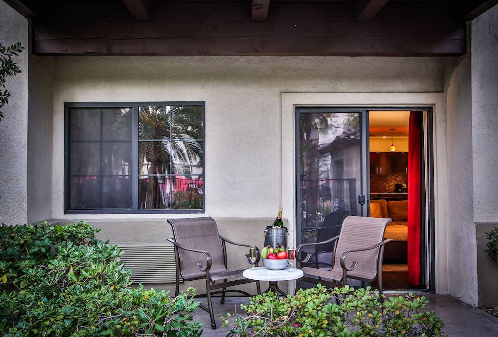 Las Vegas Hotel | Tuscany Suites & Casino