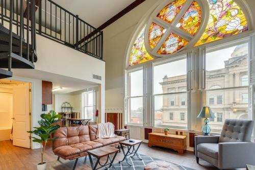 Huntington Apartment | Unique & Stylish Studio Loft in Huntington!