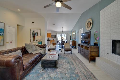 Morongo Valley House | Updated Abode: 22 Mi to Joshua Tree National Park!
