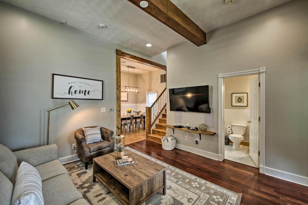 Babe Denny House | Updated Indianapolis Home, Walk to Lucas Oil!