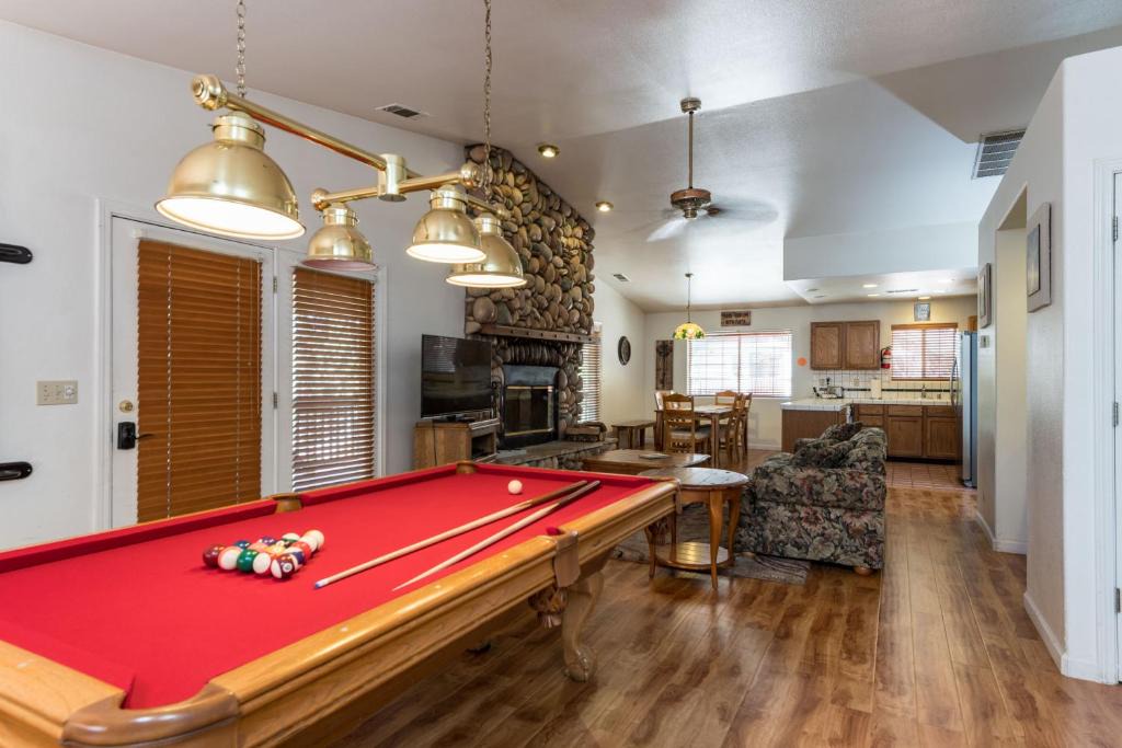 Yosemite West House | Upper Cascades