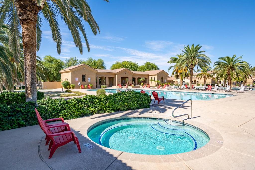 Mesa House | Upscale Condo Min from Shopping and Restaurants