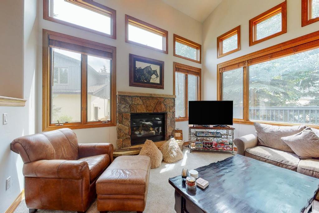 Edwards House | Vail Valley Getaway