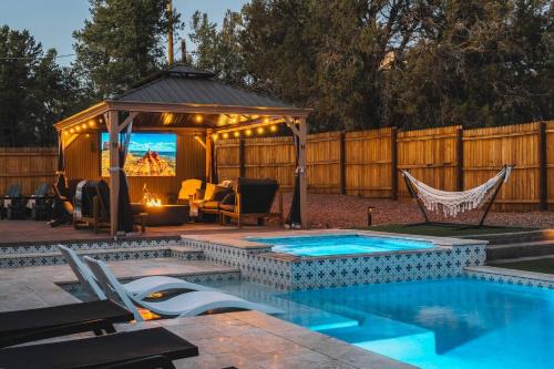 West Sedona House | Ventana Roja - Heated Pool, Yoga Room, Hot Tub