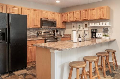 Fraser Apartment | Versatile Rental, Firepit, Balcony with Grill and Outdoor Seating