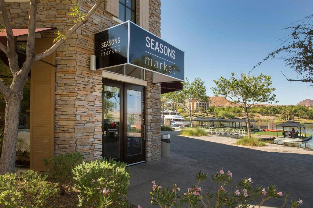 Lake Las Vegas Apartment | Viera One-Bedroom Apartment #437