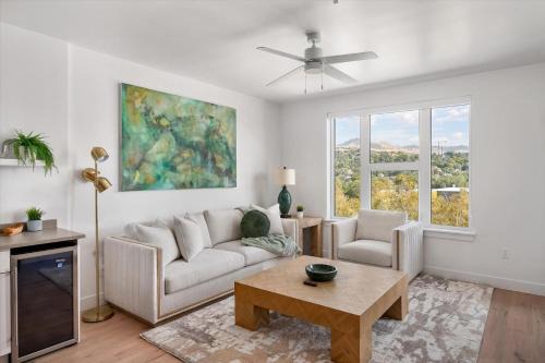 Downtown Salt Lake City Apartment | VIEWS! Capitol! Year round POOL Spa Gym Bowling!