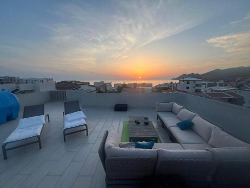 Dobra Voda Apartment | Villa Azale