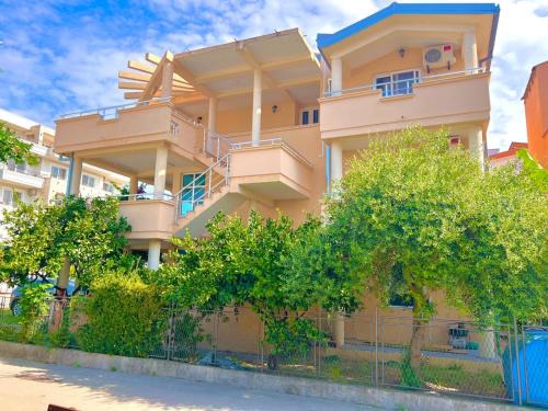 Gjerana Apartment | Villa Pelinku