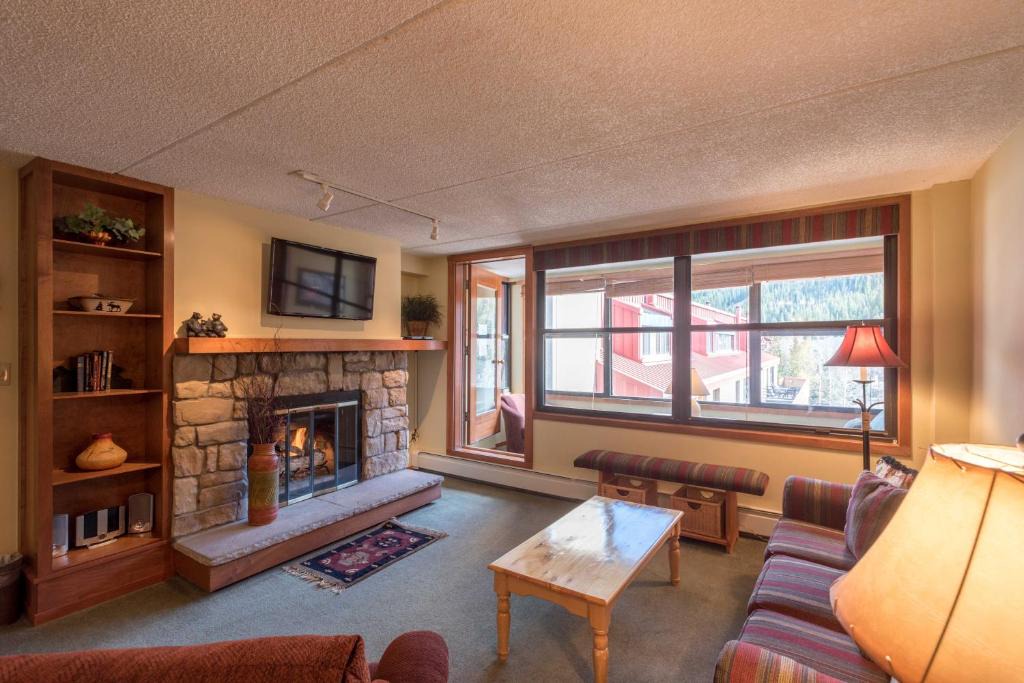 Copper Mountain Village House | Village Square West 355