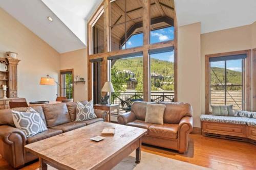 Beaver Creek Apartment | Villas at Villa Montane 06 by East West Hospitality