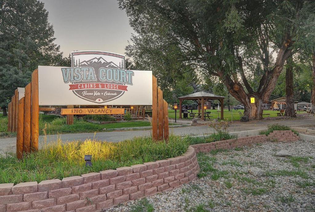 Buena Vista Hotel | Vista Court Cabins & Lodge