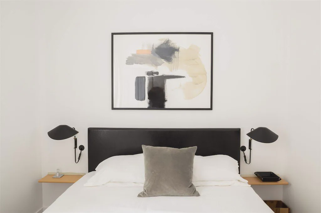Pilsen Apartment | Walk to IMD, Eats, Bars | EZ Access + WD | Zencity