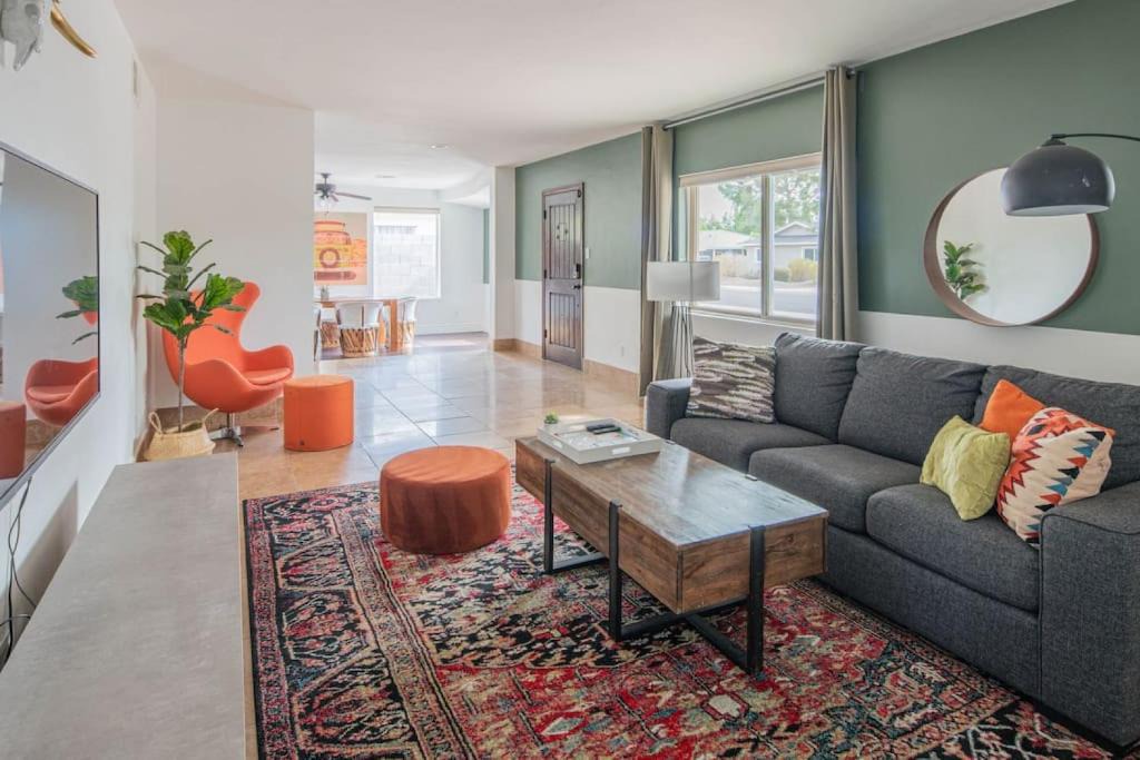 Western Villa Apartment | WanderJaunt - Aurora - 3BR - Old Town Scottsdale
