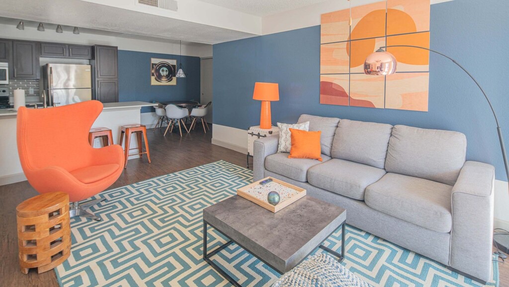 Hy-view Apartment | WanderJaunt | Grand | 2BR | South Scottsdale