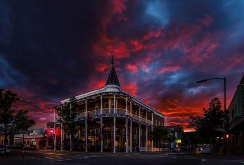 Downtown Flagstaff Hotel | Weatherford Hotel