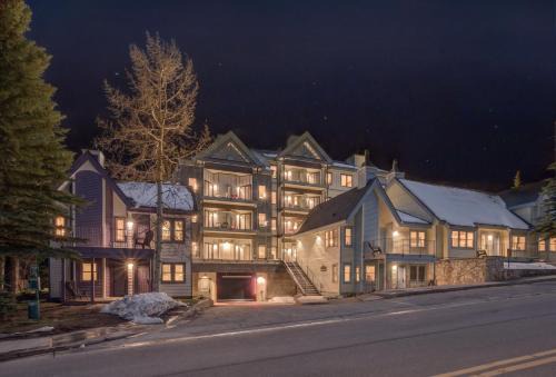 Four O'Clock Apartment | Wedgewood Lodge