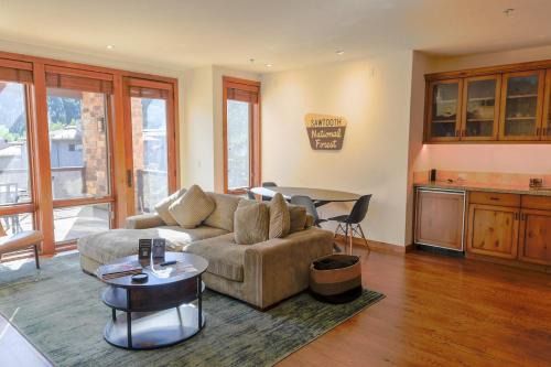 Ketchum House | Westview Terrace 4