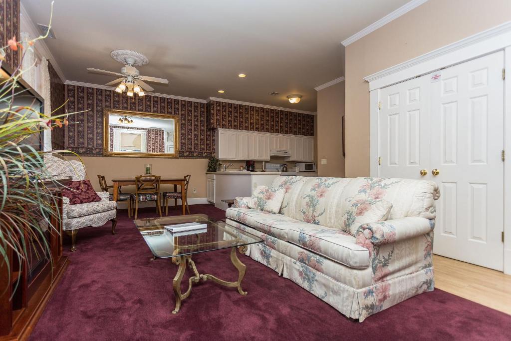 Prescott Apartment | Whiskey Row Penthouse