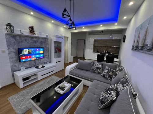 Podgorica Apartment | White Cloud by Rent a Car MI