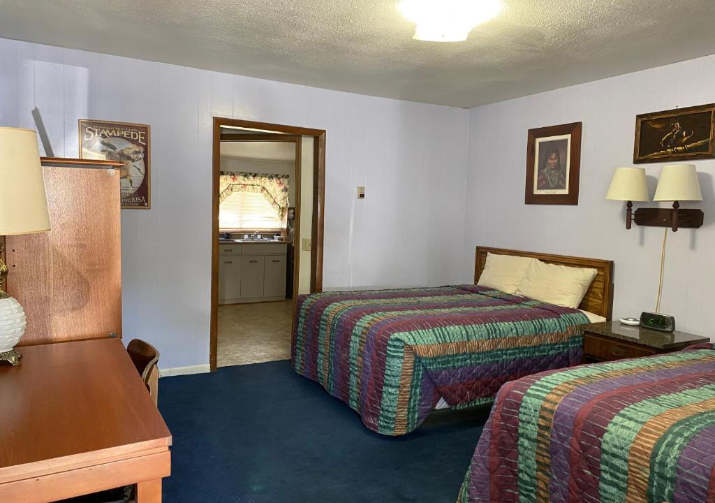 Cody Hotel | Wigwam Motel