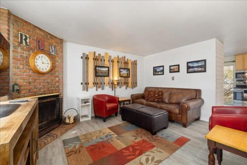 Red Lodge House | Winchester Way Red Lodge