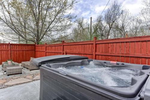 Windsor House | Windsor Hot Tub House - Near Lake Park and Breweries