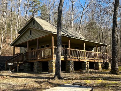 Ozark Ski Chalet | Woodhaven House