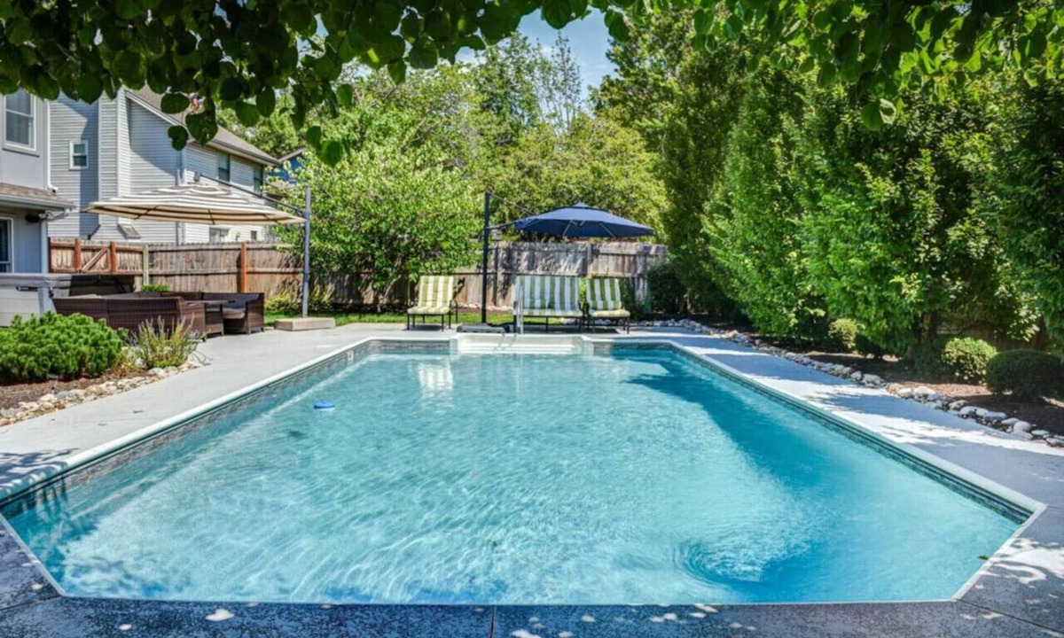 Lenexa House | World Cup Luxury in Lenexa w/heated pool