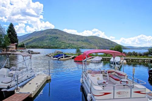 Grand Lake Apartment | Wrap Around Deck, Firepit, Panoramic Views, Close to Downtown Grand Lake