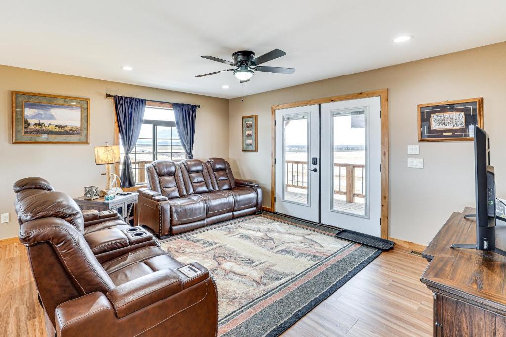 Fenn House | Wraparound Deck: Newly Built Home in Grangeville!
