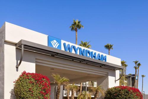 Tempe Hotel | Wyndham Phoenix Airport - Tempe