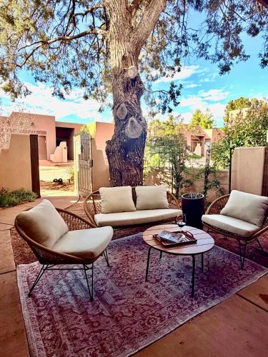 Oak Creek House | Zen calling, Look inside this private home for 6