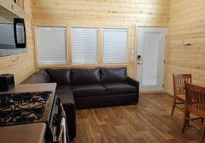 077 Tiny Home near Grand Canyon South Rim Sleeps 8
