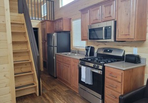 079 Tiny Home near Grand Canyon South Rim Sleeps 8