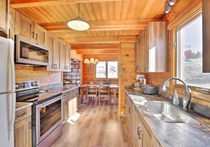 1 Mi to Granby Ranch: Family-Friendly Cabin!