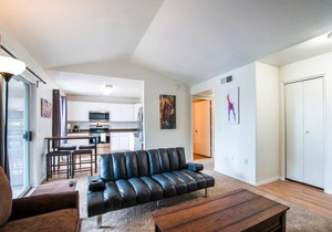 213- 2BR Apartment in Coolidge, AZ w heated pool, gym