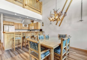 Amazing Breckenridge location, Beautiful views, Two blocks from Main Street!