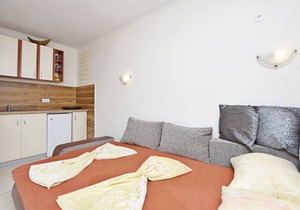 Apartments and Rooms Villa Mia
